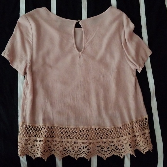 Pink forever 21 blouse - Picture 2 of 2